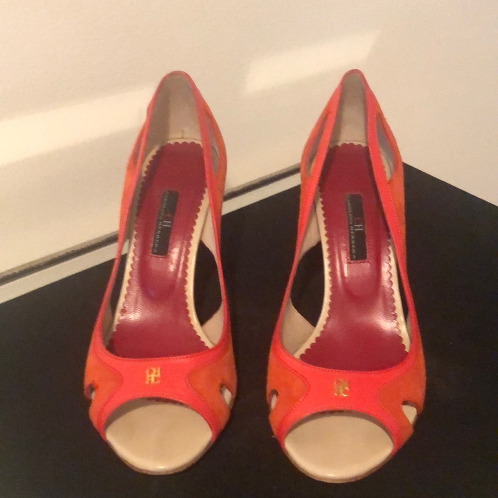 Beautiful, elegant, red, high heels 👠 , leather, Carolina Herrera , size 7
